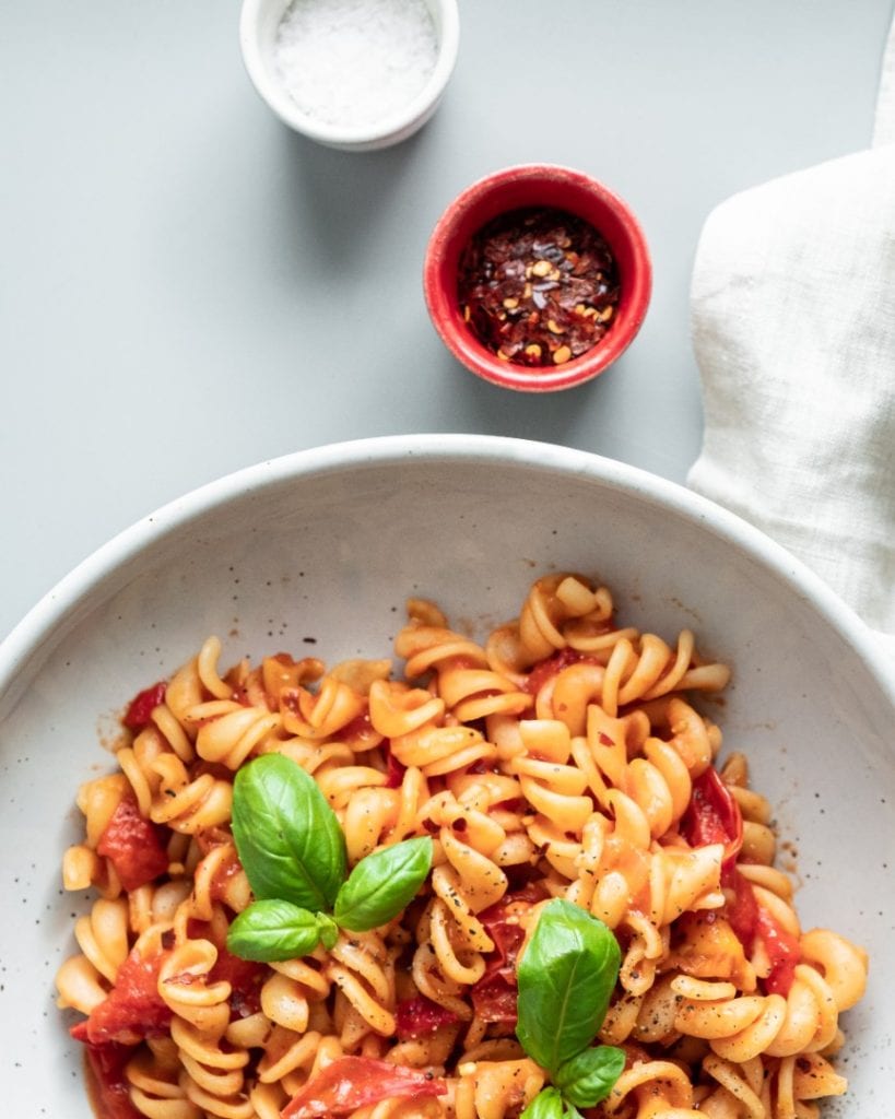 Pasta alla Vodka (Vegan) » rich and flavourful » not hangry anymore