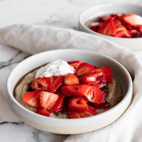 amaranth porridge from side